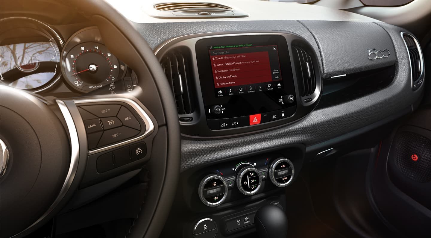 2018 FIAT 500L Dashboard Interior